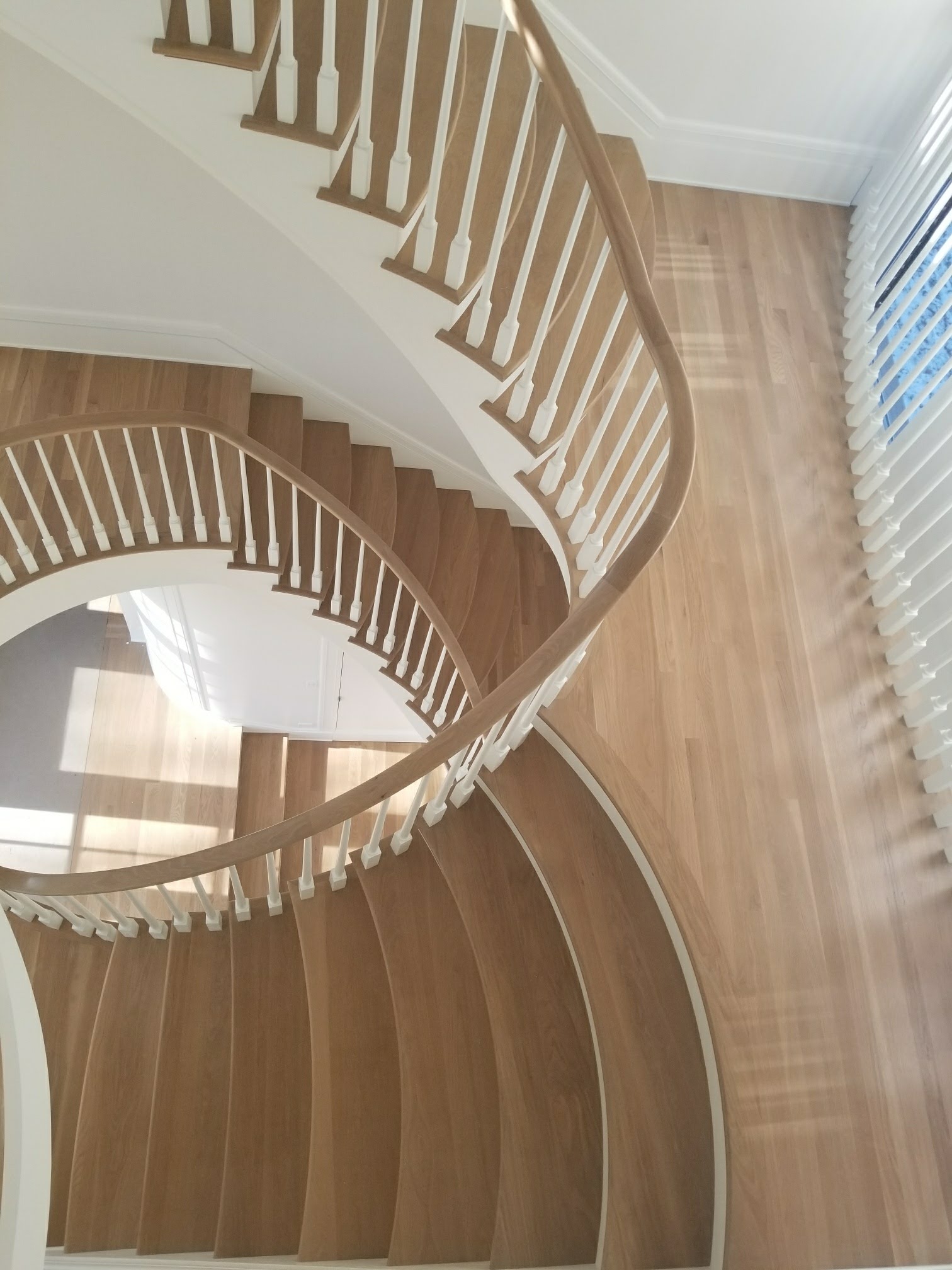 Dramatic staircase in Red Oak